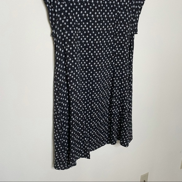 Urban Outfitters Floral Dress size xs - Picture 3 of 10